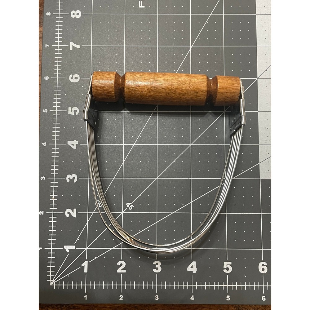 Vintage Bonny Pastry Blender Wood Handle 6 Wire Dough Cutter Made in USA Brown